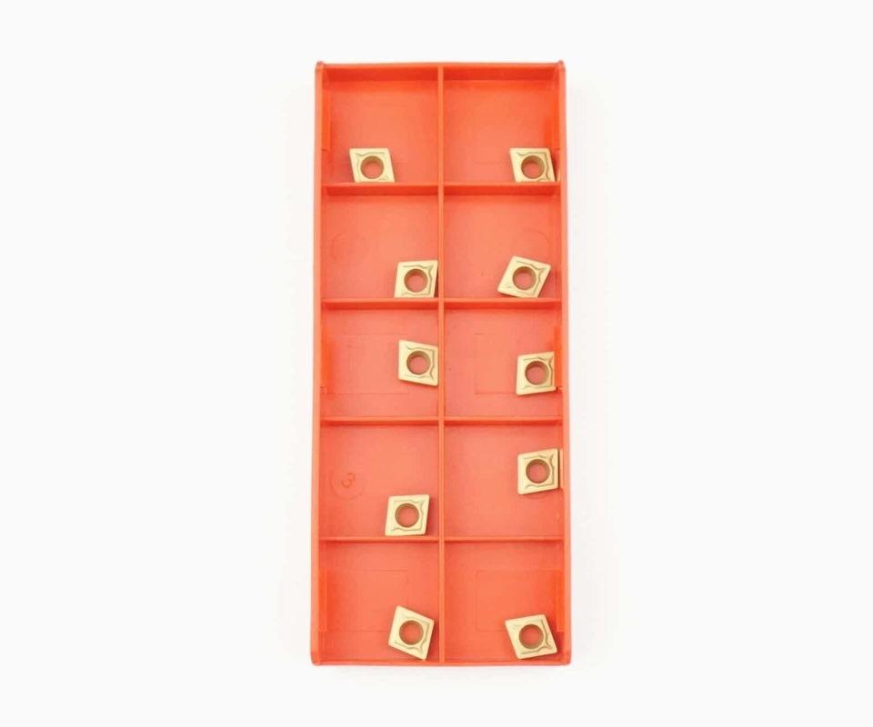 Универсальные твердосплавные токарные пластины